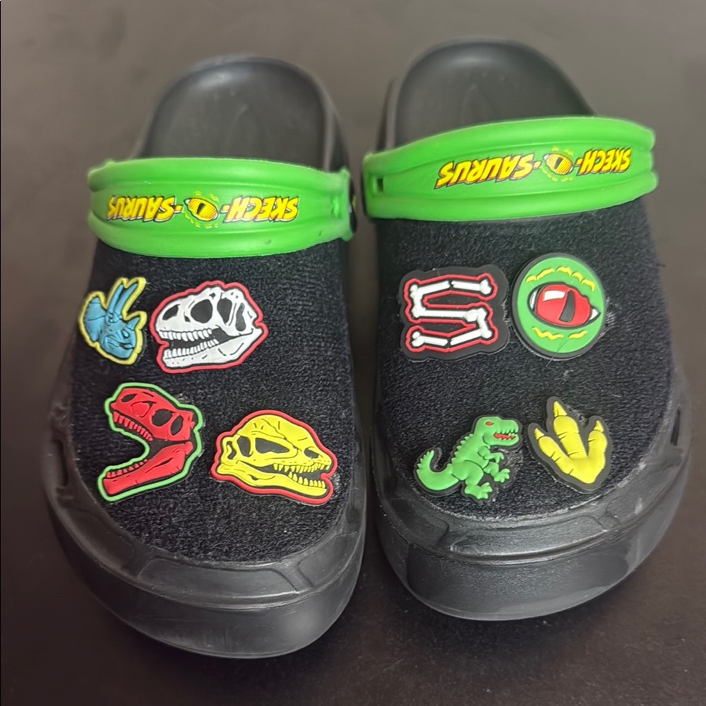 Skechers Skecher O Saurus Clogs Boys Kids size 1 Slip‎ On sandals Dinosaur
